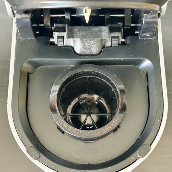 Keurig K-Slim + ICED Single Serve Coffee Maker - Picture 11 of 12